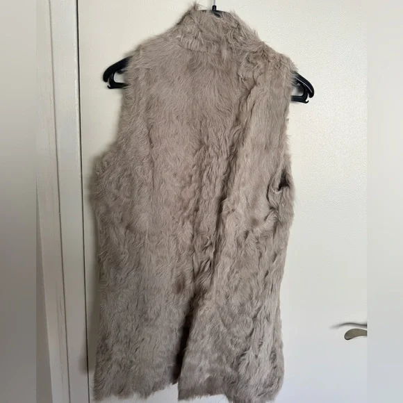 Zara Real Fur Vest in Beige - Picture 7 of 8